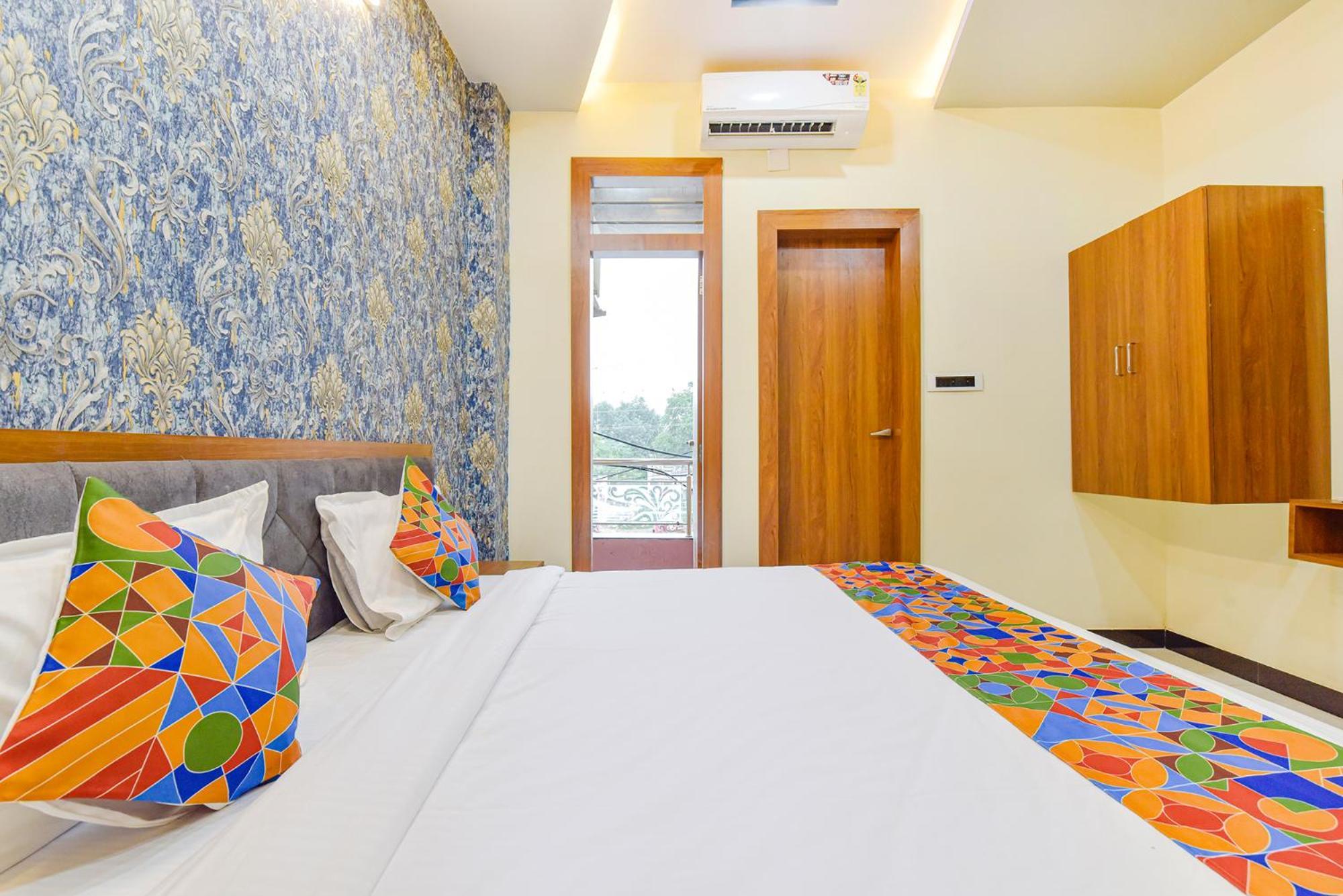 Fabhotel The Castle Inn Udaipur Exterior photo